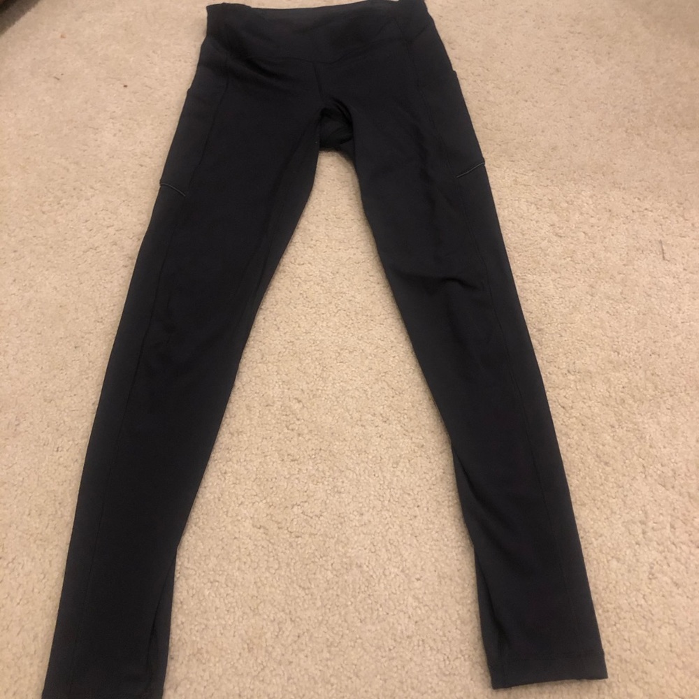 Black Lululemon leggings